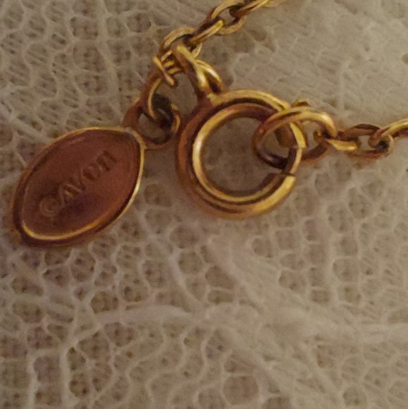 Vintage Avon Radiant Leaf Necklace - Picture 2 of 4